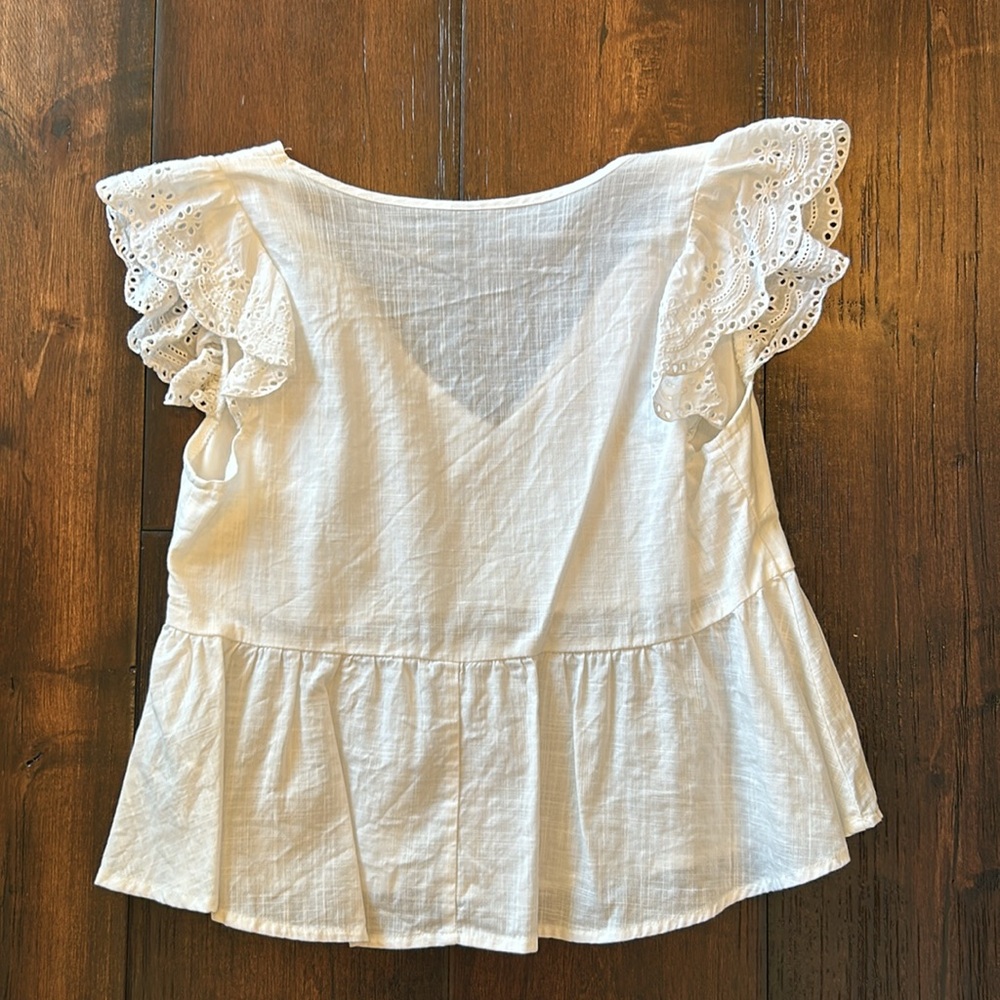 White babydoll cap sleeve- blouse- spring- summer - Picture 2 of 2